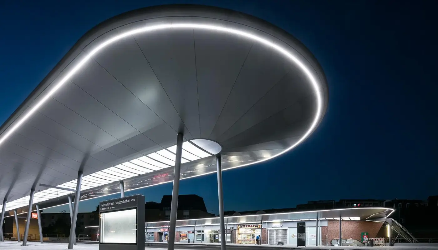 Lichtlösung einer Bushaltestelle